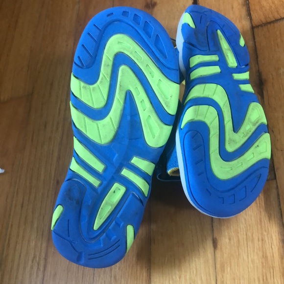 NWOT. Rabbit sandals. - Picture 5 of 7